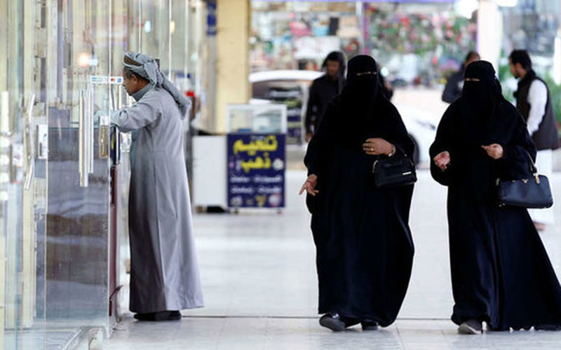 برای نخستین بار زنان در دادستانی کل عربستان استخدام میشوند