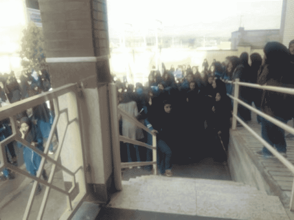 جزئیات خودکشی دختر دانش آموز در مدرسه