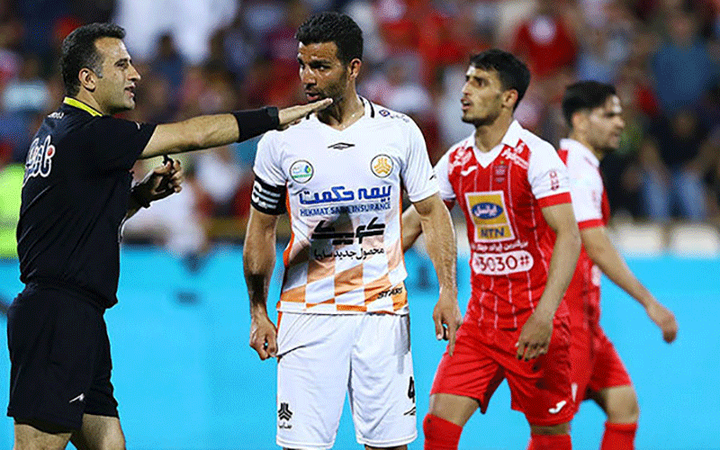 اصفهانیان: هم گل اول سایپاآفساید بود و هم پنالتی پرسپولیس نادرست
