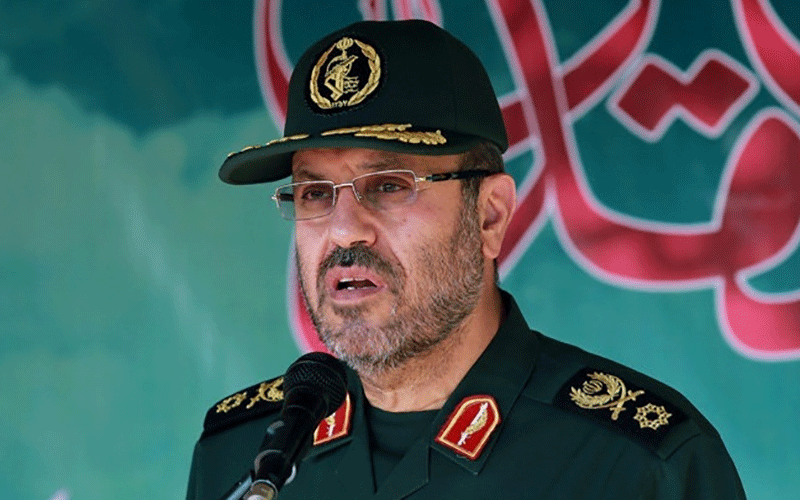 احمدینژاد مثل در مسجد است؛ نه میشود کند و نه میشود سوزاند