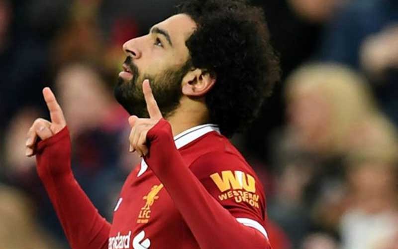 خواستگاری هوادار لیورپول از محمد صلاح از سکوی ورزشگاه