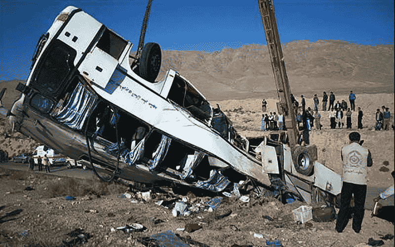 اعلام اسامی مصدومین واژگونی اتوبوس کرمان - تهران
