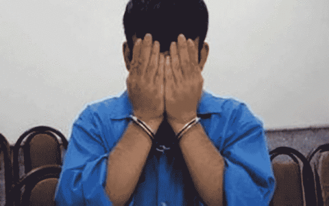 حمله فرد اسیدپاش با کلنگ به ماموران پلیس
