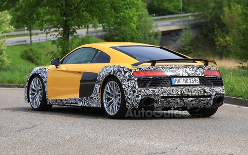 فیس لیفت جدید آئودی R8 در دست ساخت است