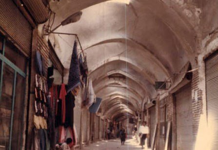 بازار ۷۰۰ ساله در فاضلاب غرق میشود!