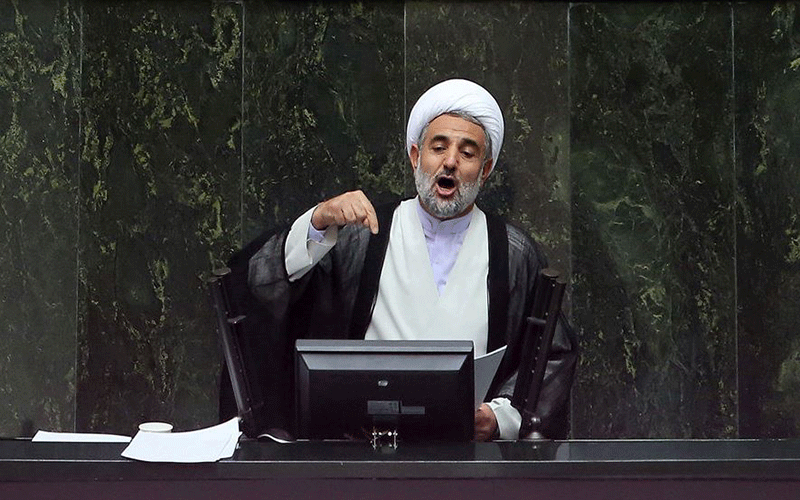 اعترافات ذهن یک دلواپس