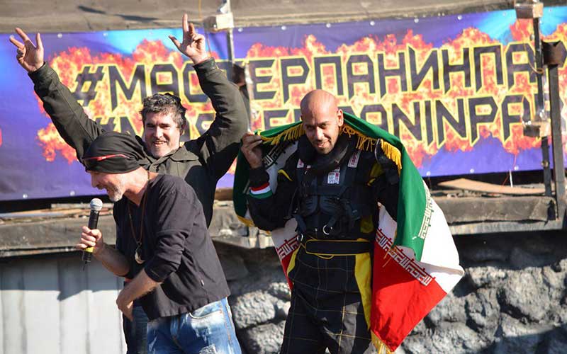 ارشا اقدسی در کنار جکی چان و آرنولد/دریافت بالاترین مدرک بدلکاری جهان