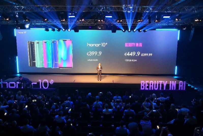 نخستین گوشی مجهز به حسگر اثر انگشت در زیر نمایشگر رونمایی شد