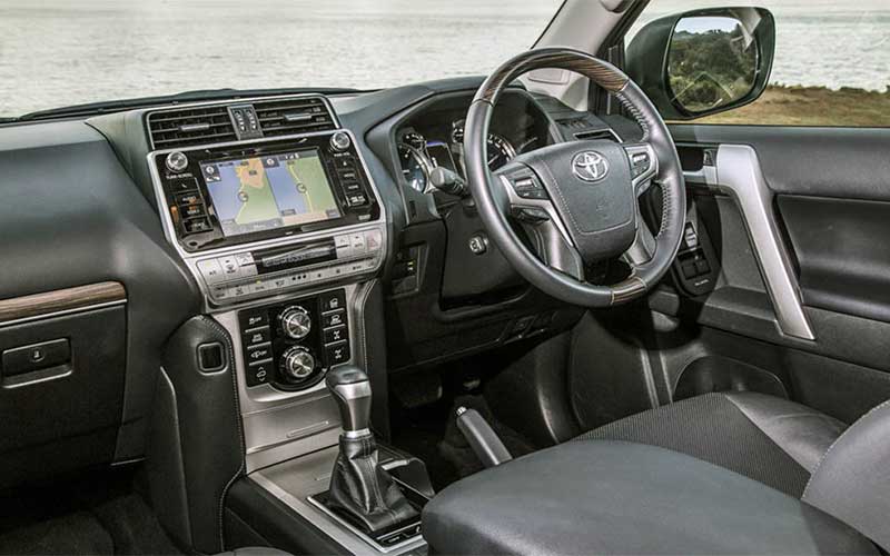 معرفی و بررسی تویوتا لندکروزر پرادو VX-L 2018