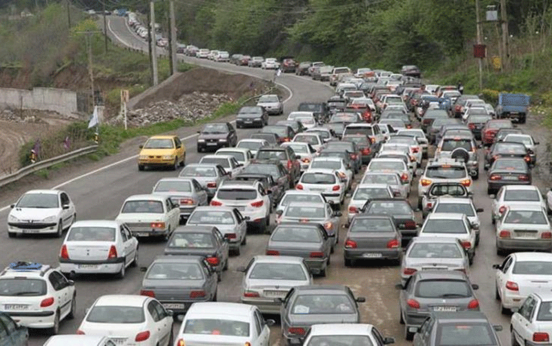 ترافیک در جادههای مازندران سنگین است