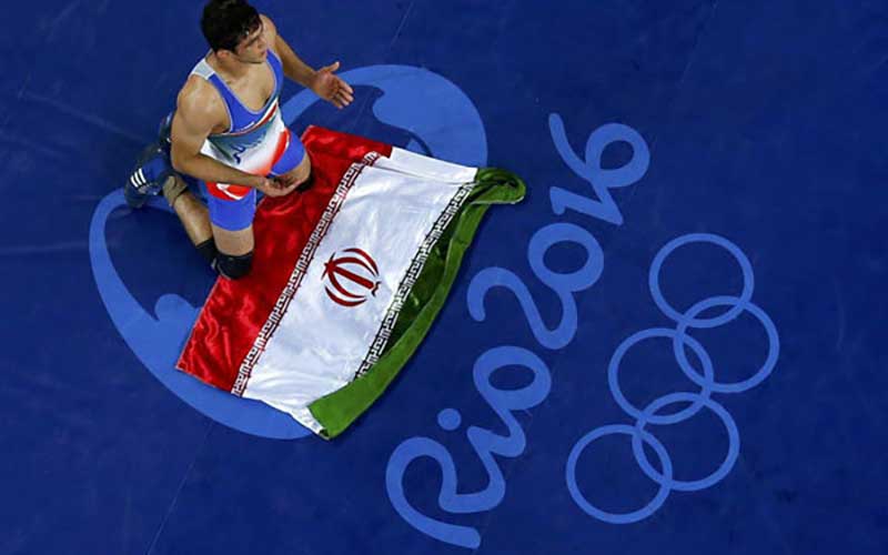 ارسال نامه جمعی از مربیان و قهرمانان کشتی به رئیس جمهور
