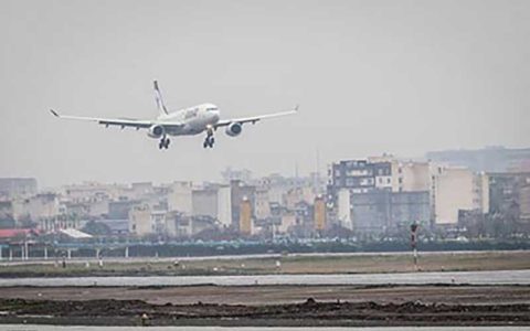 جابجا شدن بویینگ ۷۳۷ با طوفان شدید فرودگاه مهرآباد!