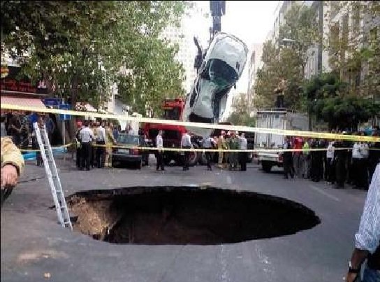 گسترش فرونشست زمین تا میدان انقلاب و فرودگاه مهرآباد/کجشدن مقبره شاه عبدالعظیم