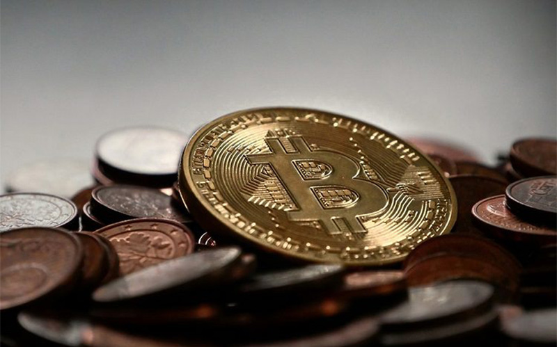 گوگل اپلیکیشنهای استخراج ارز دیجیتال را در پلی استور ممنوع میکند
