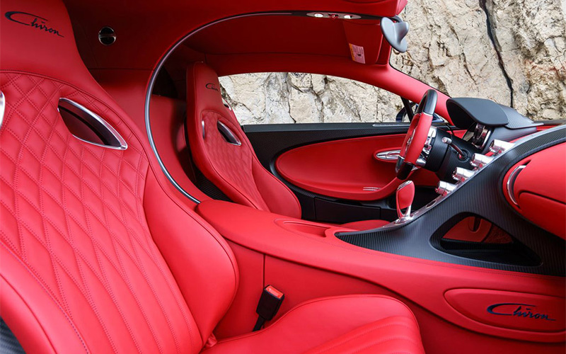 بوگاتی هم برای شیرون به دلیل نقص فنی فراخوان داد !