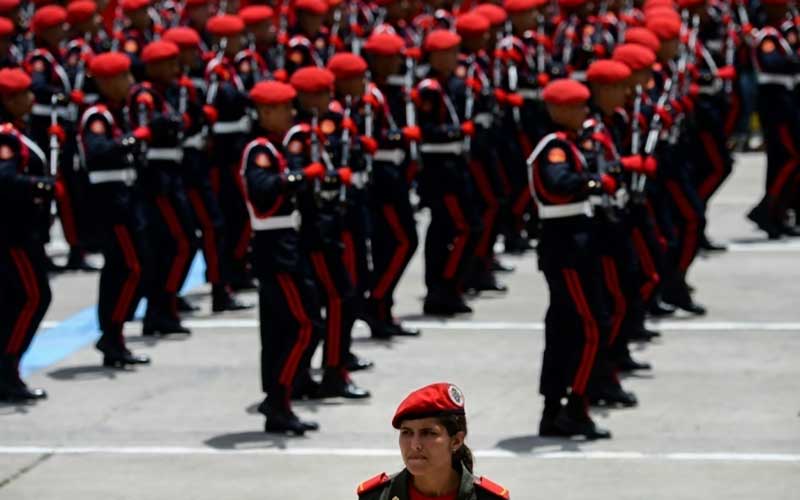 تصاویر : دیدنیهای امروز جمعه ۱۵ تیرماه