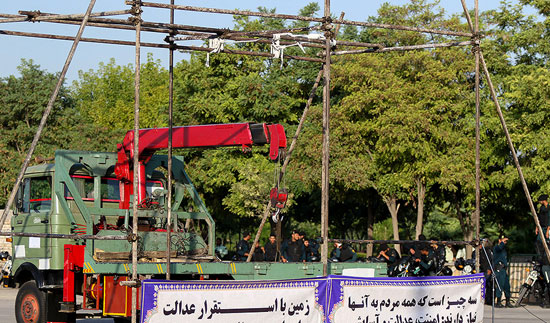 اجرای حکم اعدام دو قاتل کودک آزار در مشهد