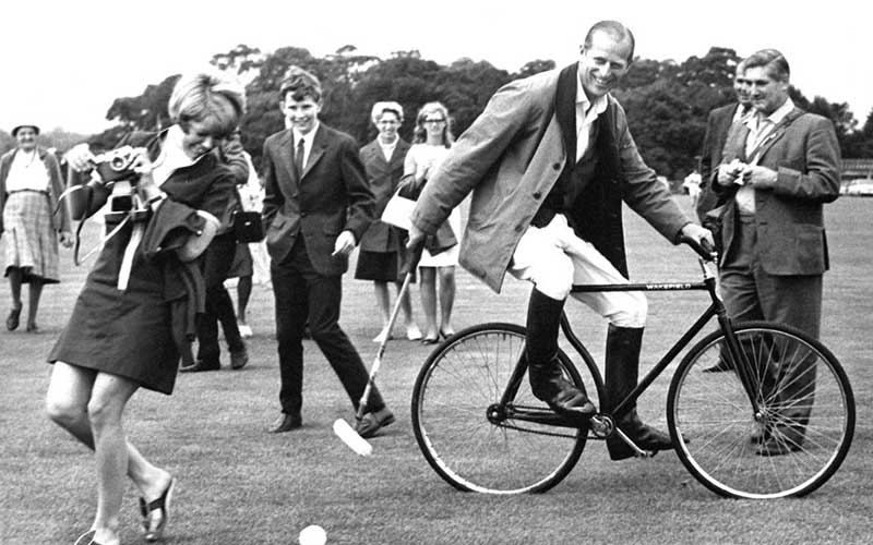 تصاویر سیاه و سفید روزگار قدیم: از تولد فرزند سوفیا لورن تا ژنرال آدمکش ویتنام