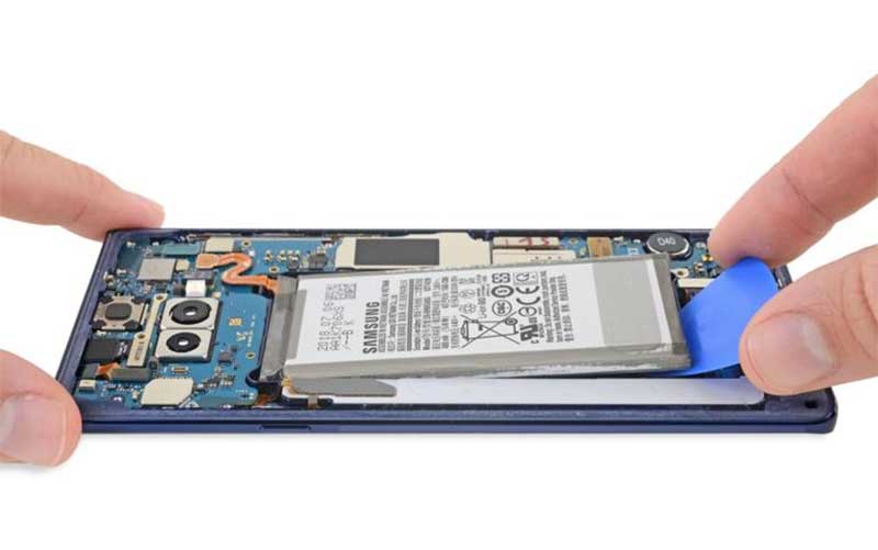 کالبدشکافی گلکسی نوت 9 و اطلاعات جالبی از طراحی داخلی این دستگاه
