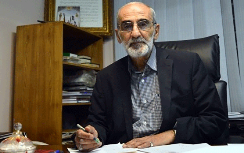 دفاع حسین شریعتمداری از رحیمپور ازغدی: دو مرجع بزرگوار هرگز تصور سوءنیت نسبت به شخصیت شناخته شده ای نظیر استاد رحیم پور ازغدی را به ذهن راه ندهند