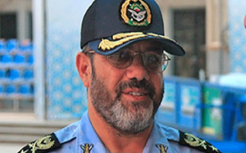 فرمانده نیروی هوایی ارتش با خانواده شهدا و ایثارگران دیدار کرد
