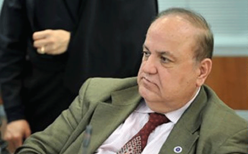 فنداسیون و پی ساختار اقتصادی کشور در حال لرزش است؛ باید فکری به حال آن بکنیم