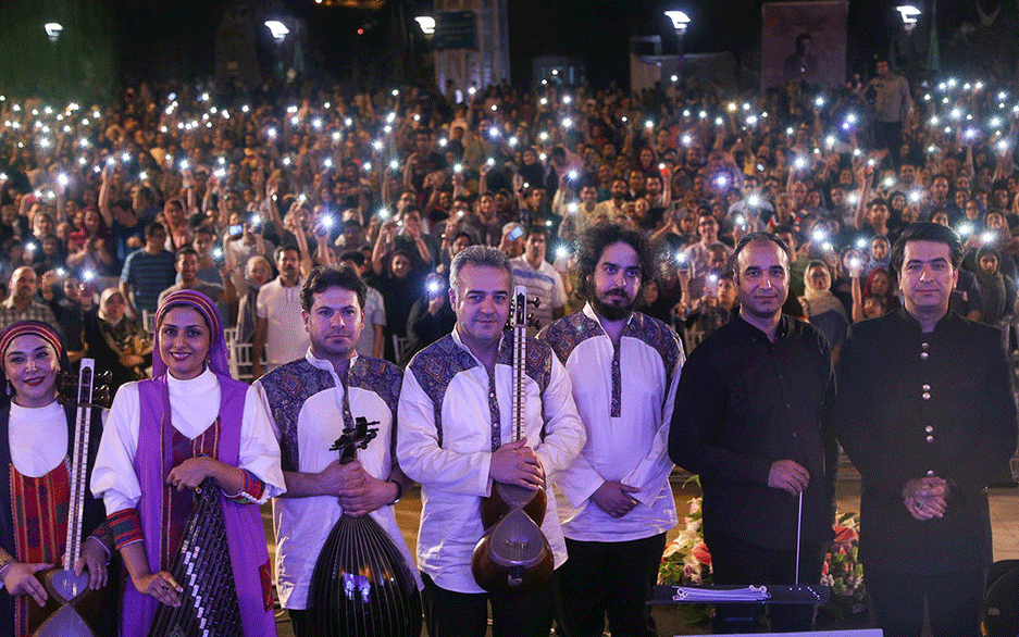 خواننده مشهور ایرانی 2 شب کنسرت رایگان برگزار کرد 2ccfuyih
