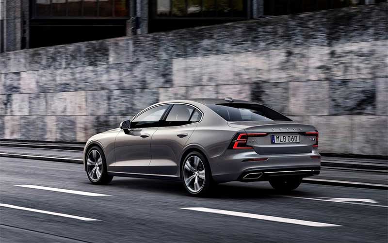 پاتک سوئدی ها به آلمان ها با معرفی خودروی بینظیر ولوو S۶۰