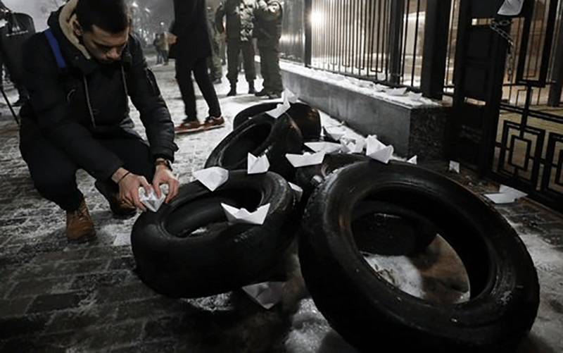 تشدید تنشها بین روسیه و اوکراین / دونتسک بمباران شد