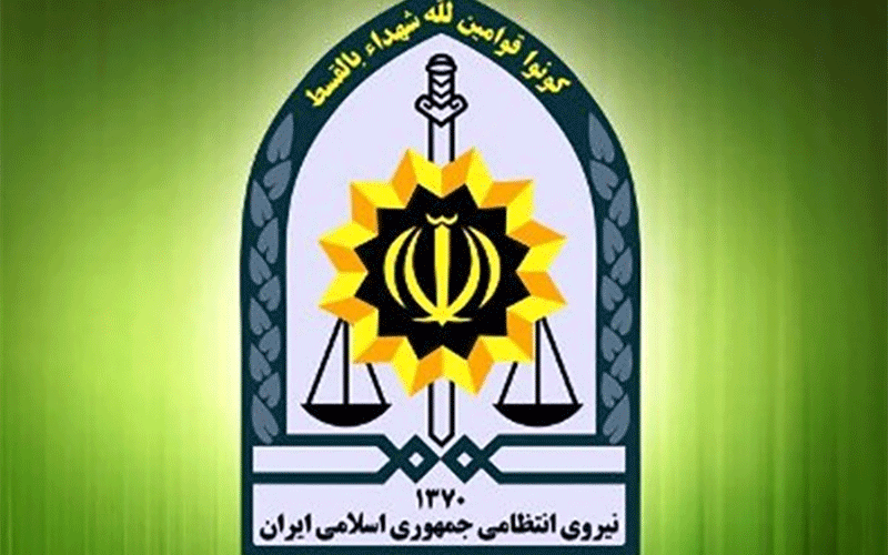 نیمه عریان شدن یک زن در یاسوج