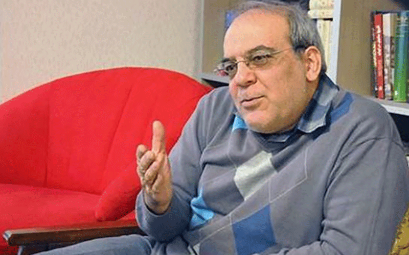 روایت عباس عبدی از رواج دور برگردانهایِ احمدینژادی!
