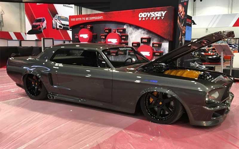 فورد موستانگ کلاسیک با پیشرانه V8 فراری