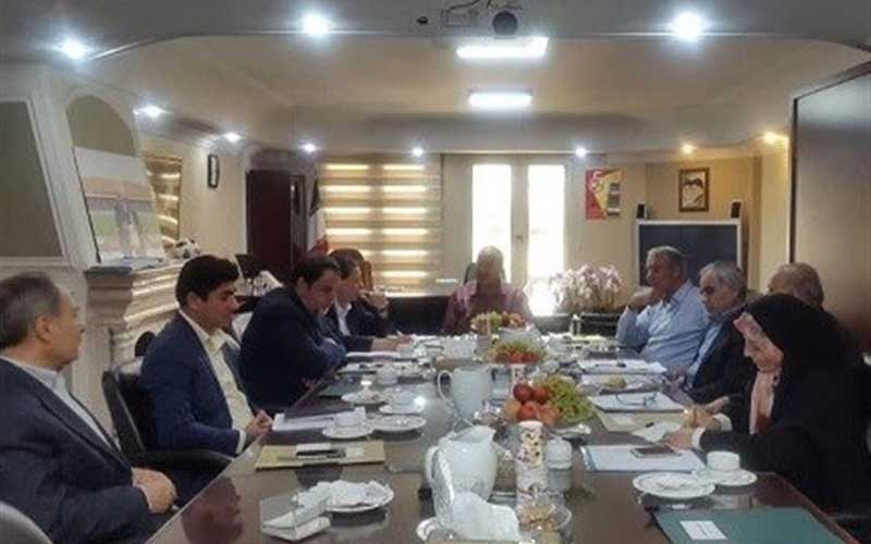 برگزاری جلسه هیئت رئیسه فدراسیون فوتبال با حمایت از نظام داوری