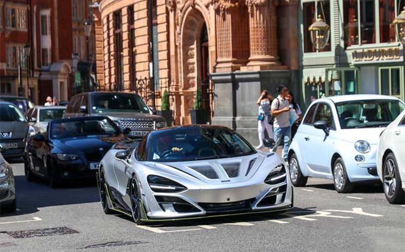 مک لارن 720S تیونینگ منصوری در خیابانهای لندن