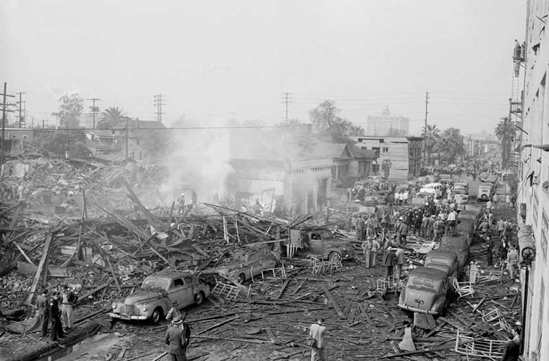 تصاویر سیاه و سفیدِ روزگار قدیم : از اولین آزمایش اتمی آمریکا تا دوران خردسالی هیتلر