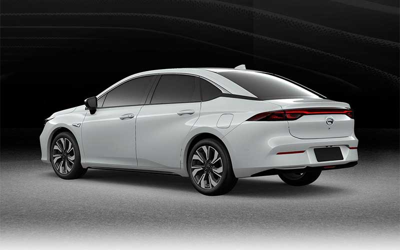 گک با Aion S به جنگ تسلا می رود