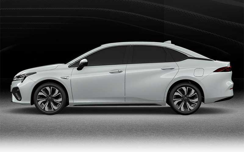 گک با Aion S به جنگ تسلا می رود