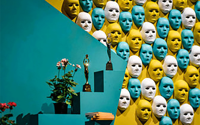 قیمت بالای بلیت تئاتر و اجرای آثار تکراری/وقتی تئاتر بدون سلبریتی نمیفروشد