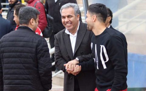 پیشنهادقوچاننژاد به پرسپولیس غیرمتعارف است 1 پیشنهادقوچاننژاد به پرسپولیس غیرمتعارف است