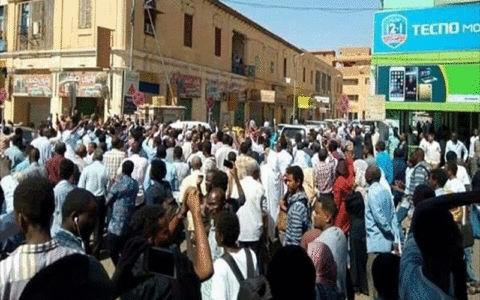 گسترش دامنه اعتراضات سودان با شروع اعتصاب پزشکان