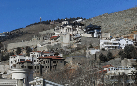 ساختوسازهای غیرمجاز