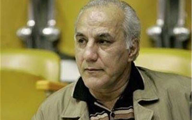 دلیریان: محمد بنا خودش فرمانده است و هر کسی با او کار میکند باید سرباز باشد