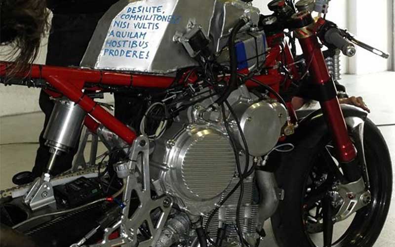 ایتالیایی ها عجیب ترین موتورسیکلت دنیا را ساختند موتورسیکلت