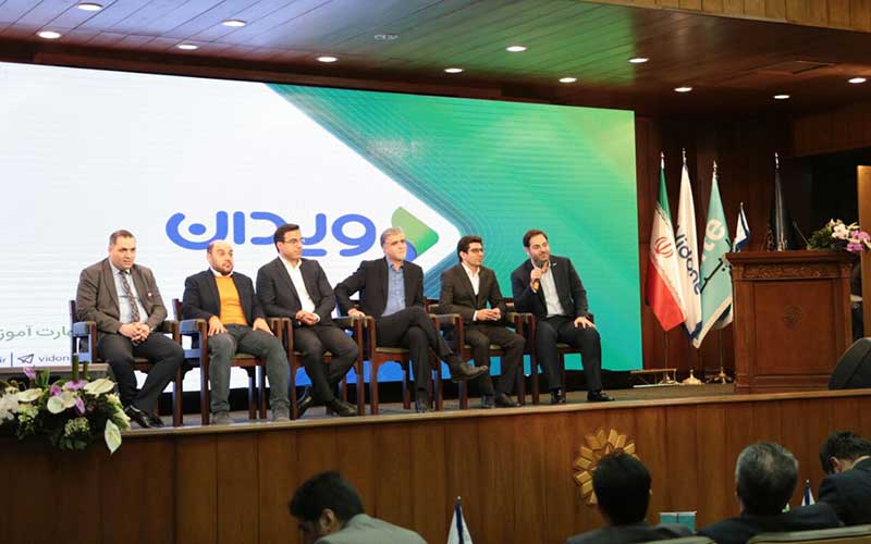 گزارش همایش بازارایابی و فروش عصر دیجیتال همایش بازارایابی