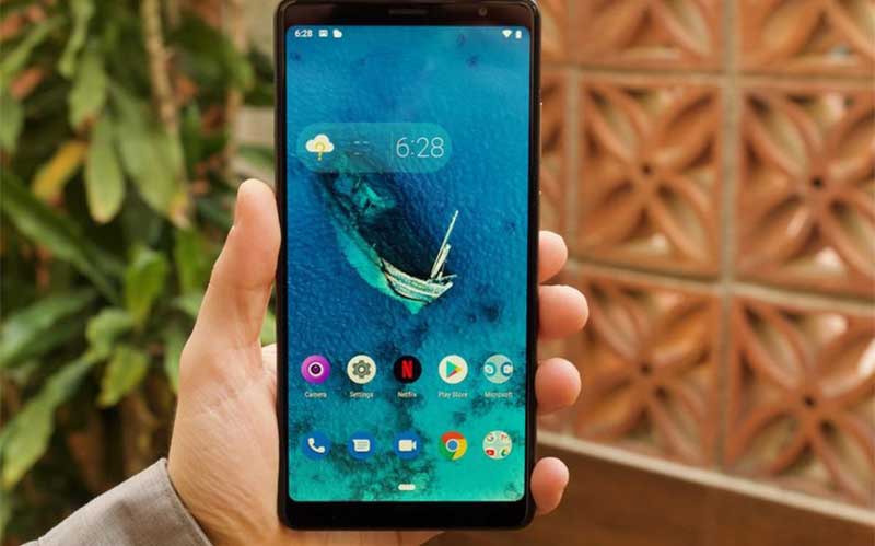 لنوو، گوشی دو سیمکارت Tab V7 را با نمایشگر ۶.۹ اینچی معرفی کرد