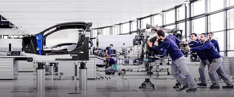 محصول آینده بوگاتی : شاسی بلند و احتمالا دو در