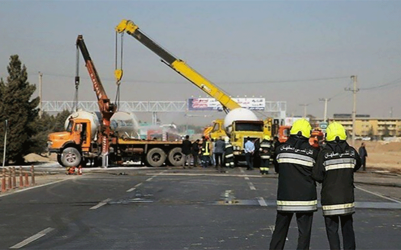 جزئیات واژگونی تانکر حمل اسید از زبان رئیس پلیس راه قم واژگونی تانکر حمل اسید