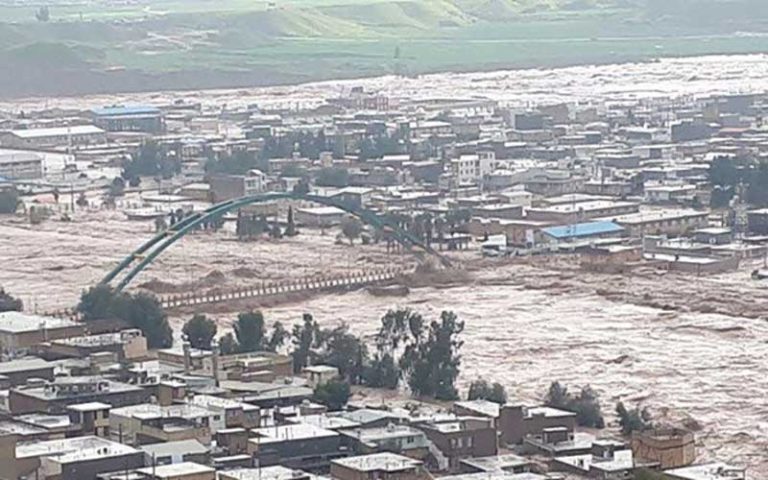 سیل