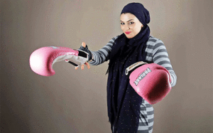 مبارزه صدف خادم