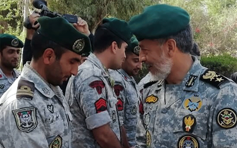تکاوران و غواصان نیروی دریایی
